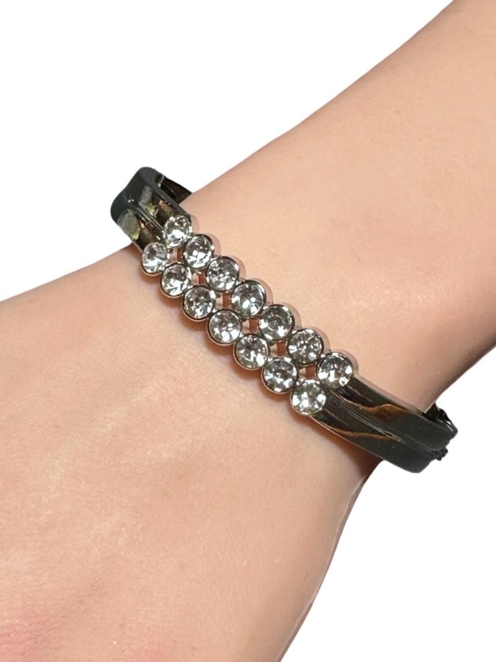 Clamper Hinged Bangle Bracelet Silver Tone Rhinestone Center Womens Jewelry NWOT